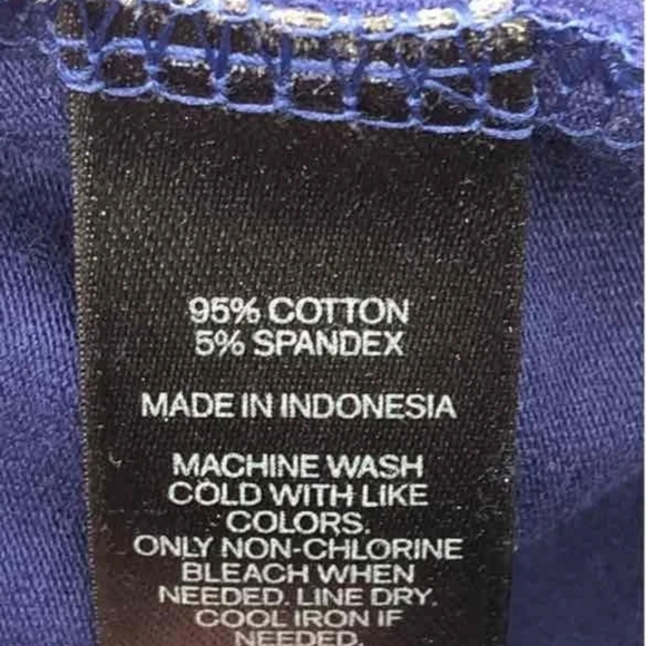 Express Geometric Patterned Dress - Pink and Blue. - Picture 3 of 5